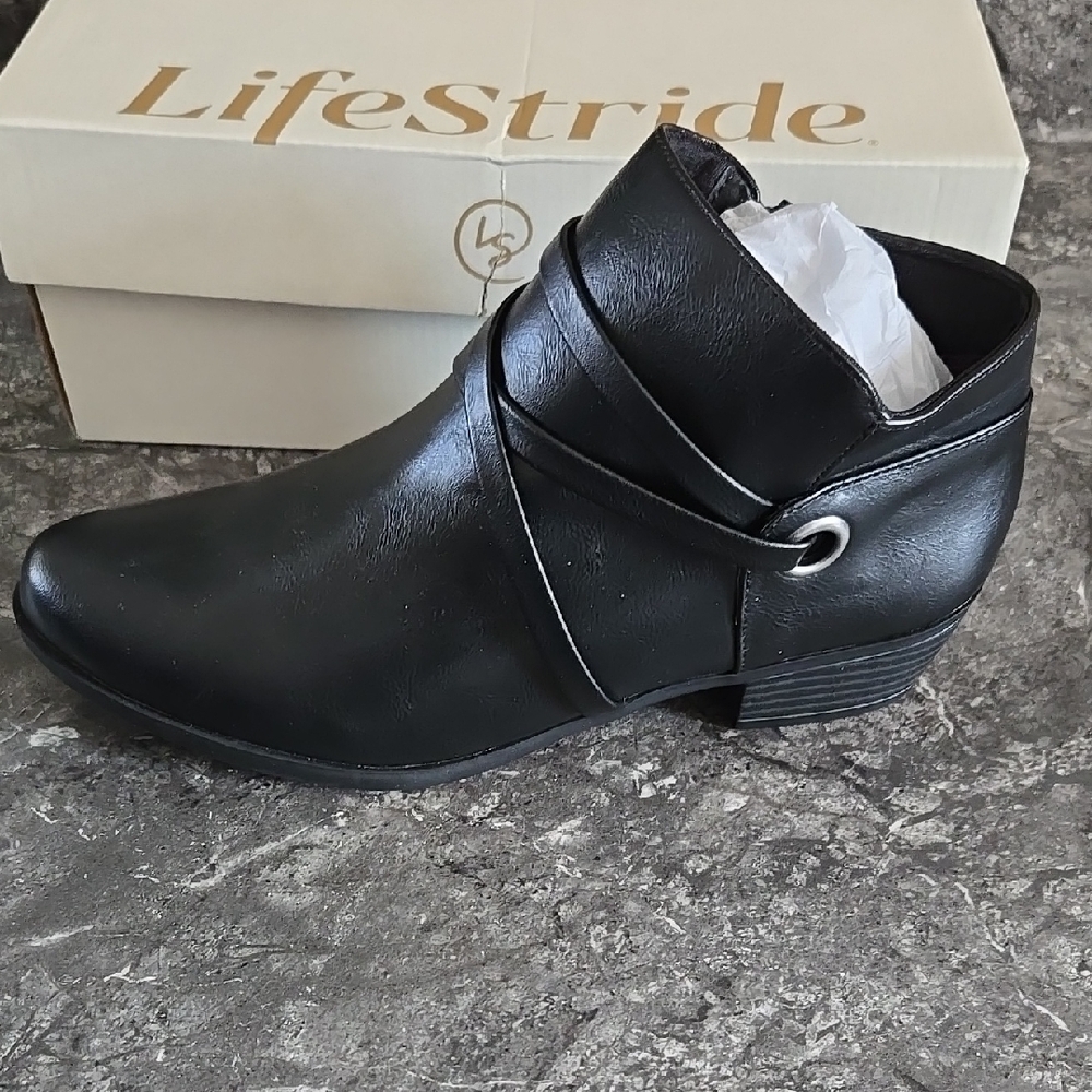 Black Ankle Boots - Picture 3 of 4